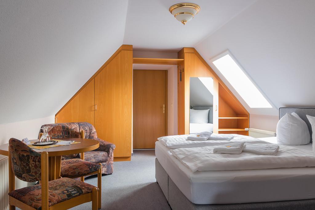 Gasthof 'Zum Reifberg' Ilmenau Exteriör bild